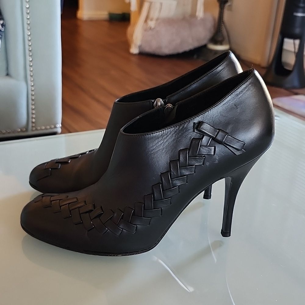 Salvatore Ferragamo‎ Braided Accent Witchy Leather Ankle Bootie Heels Size 10 - Picture 3 of 12